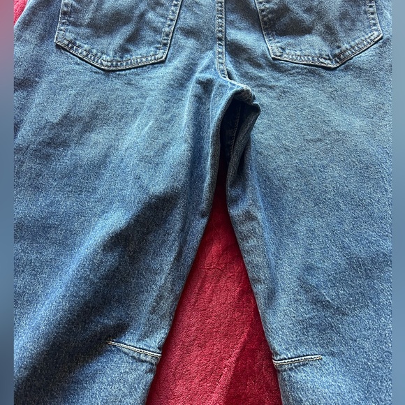 GAP High Rise Barrel Jeans - Picture 5 of 8